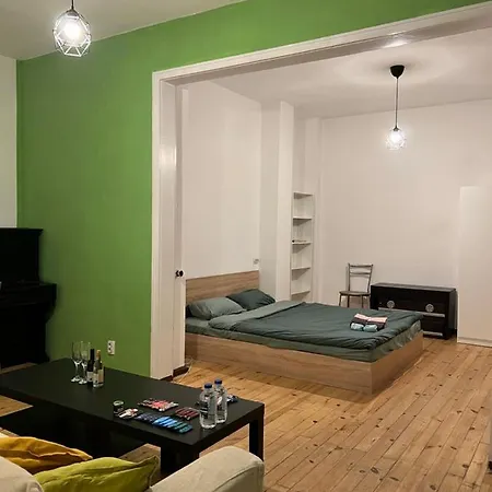 Apartment Centre *